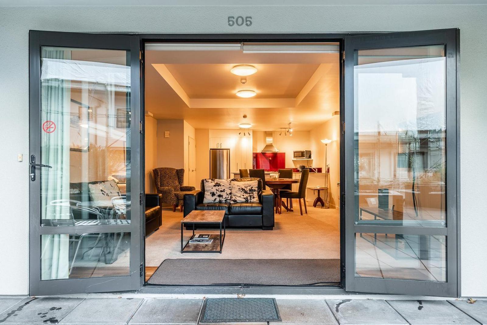 The Glebe Apartments Queenstown Extérieur photo
